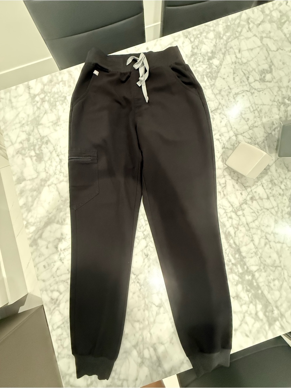 Extra Small, black, FIGS, women’s, high waisted Zamora jogger